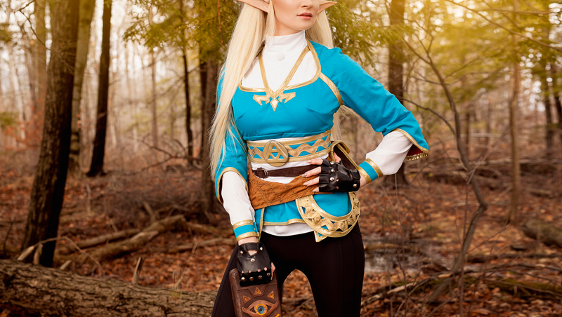 Cosplay by Holly Wolf | Photo by Novii Photography